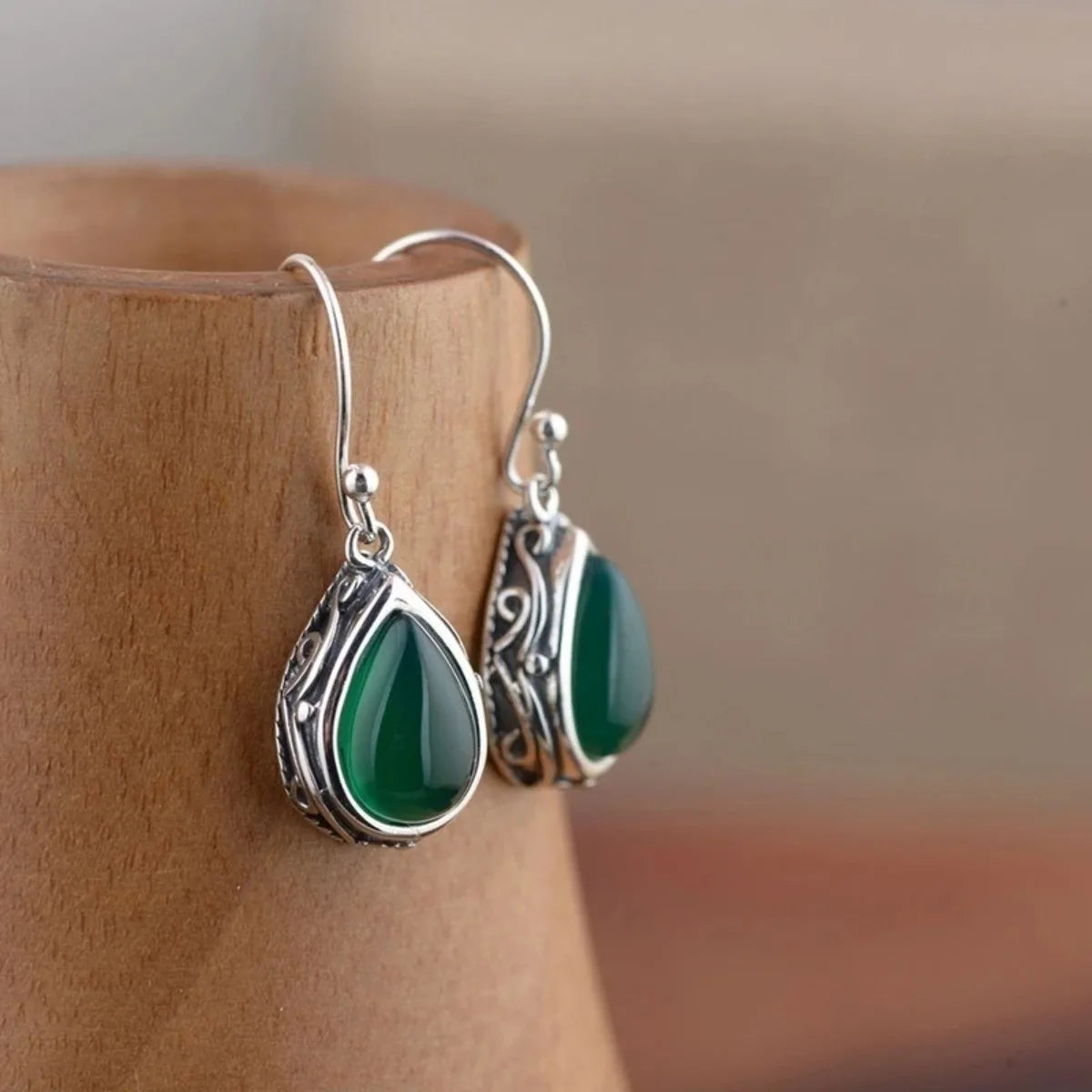 Vintage Waterdrop Earrings - Green Stone Dangle Jewelry in Silver Tone for Women, Elegant Daily Wear Fashion Accessories