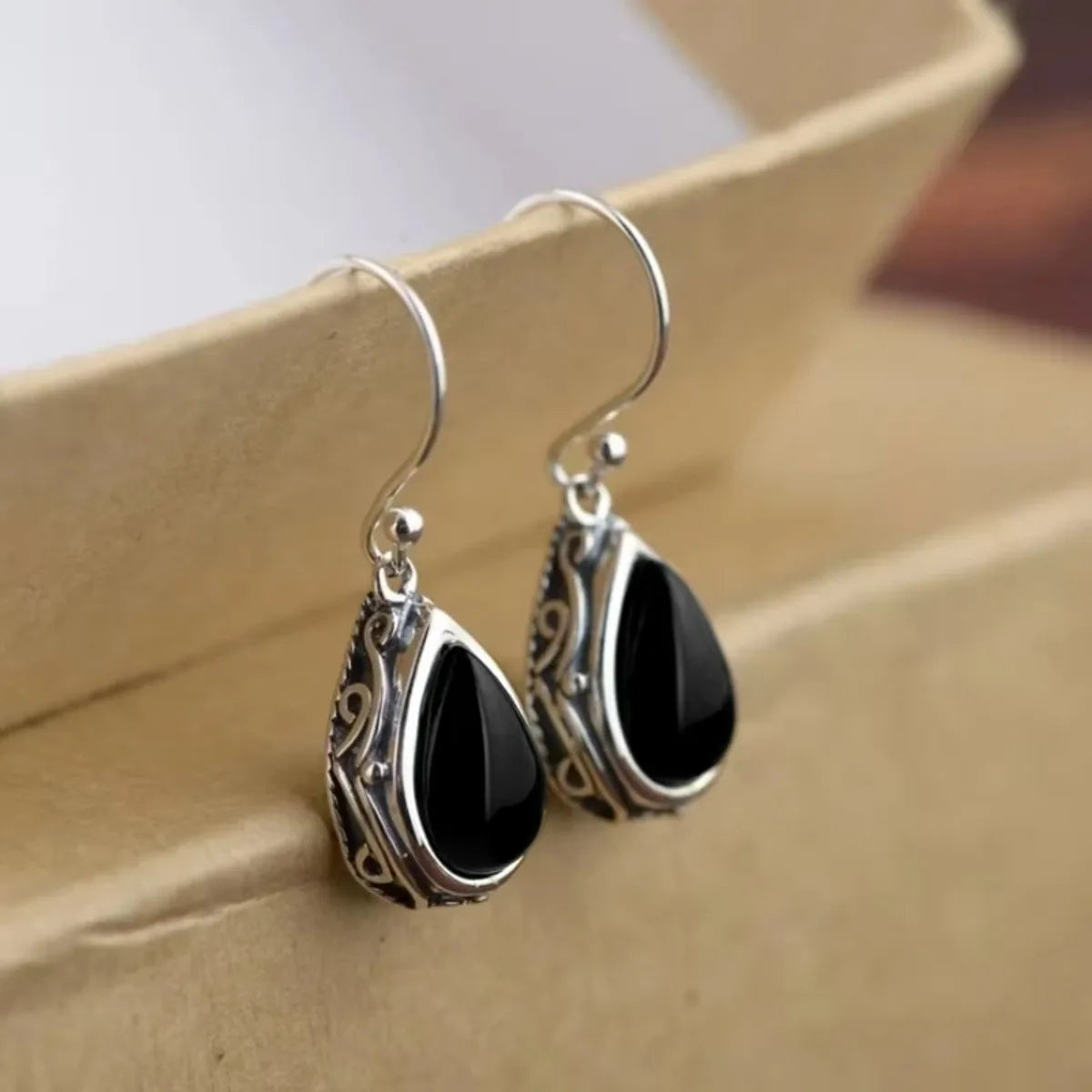 Vintage Waterdrop Earrings - Green Stone Dangle Jewelry in Silver Tone for Women, Elegant Daily Wear Fashion Accessories