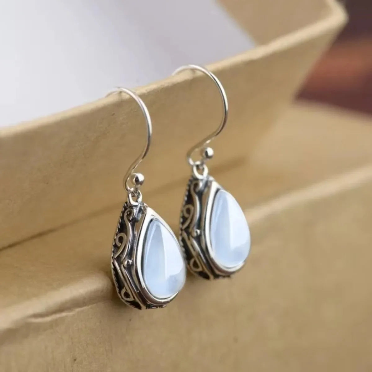 Vintage Waterdrop Earrings - Green Stone Dangle Jewelry in Silver Tone for Women, Elegant Daily Wear Fashion Accessories